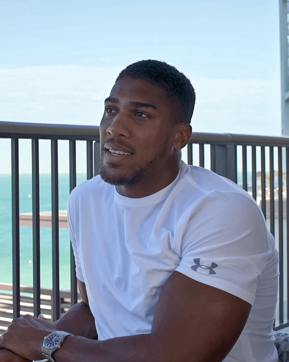 Joshua-Fury contract requires UK venue, says Eddie Hearn